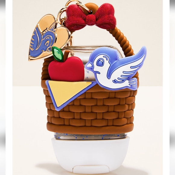 👑👗🤲NWT‼️ Bath & Body Works Disney Snow White Basket Holder with Sanitizers - Picture 14 of 16
